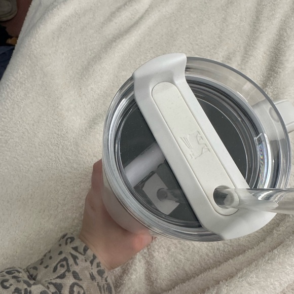 New 40oz Stanley tumbler “pearl” - Picture 2 of 2